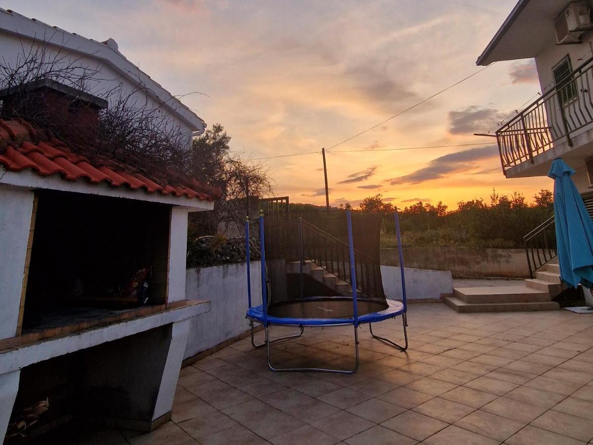 Holiday Home Nino With Amazing Swimming Pool Slatine Esterno foto